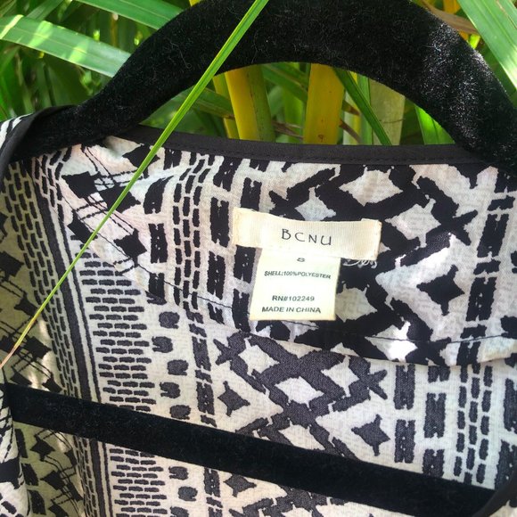 Black and white Collarless blazer - Picture 3 of 3